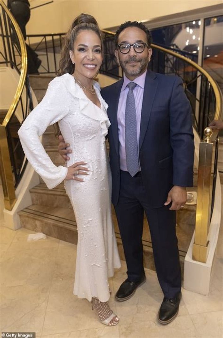 Mike Holston Biography, Family, Girlfriend, Career, History, Net Worth