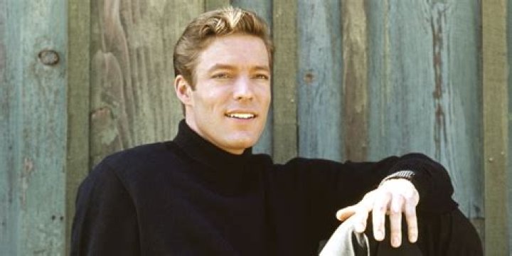 Richard Chamberlain's Net Worth, Wiki, Age, And Weight Revealed