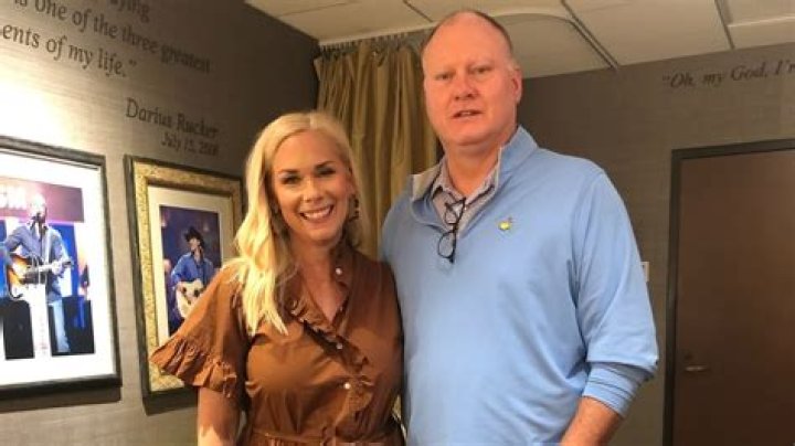 Uncovering The Untold Story Of Leanne Morgan's Husband, Chuck
